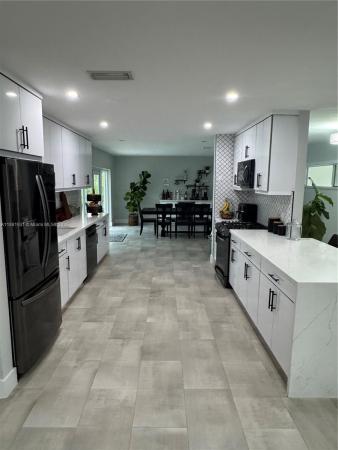 Miami Lakes Residential, 6860 Miami Lakes Dr, Miami Lakes, Florida 33014, image 2