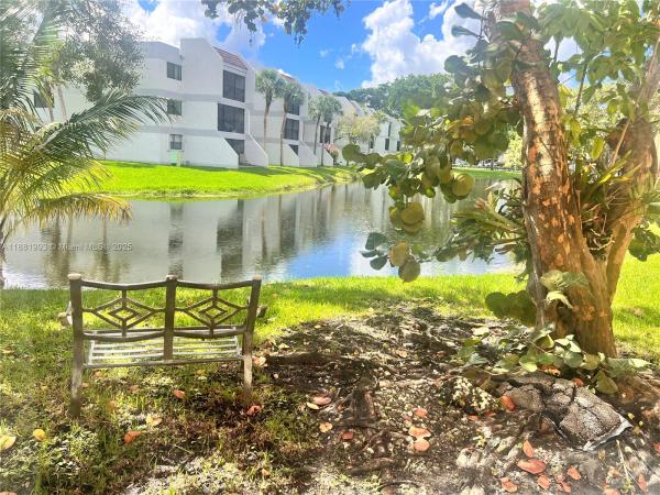 Racquet Club At Bonaventure, 170 Lakeview Dr #103, Weston, Florida 33326, image 2