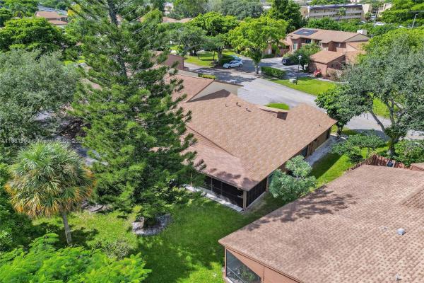 Banyan Lakes, 6188 Pine Tree Ln, Tamarac, Florida 33319, image 1