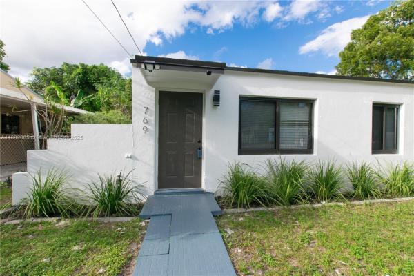 Gratigny Place, 769 NW 118th St, Pinewood, Florida 33168, image 3