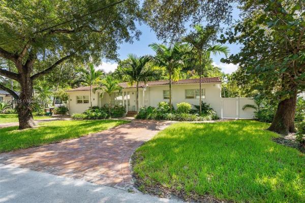 9357 NE 9th Pl, Miami, Florida 33138, image 1