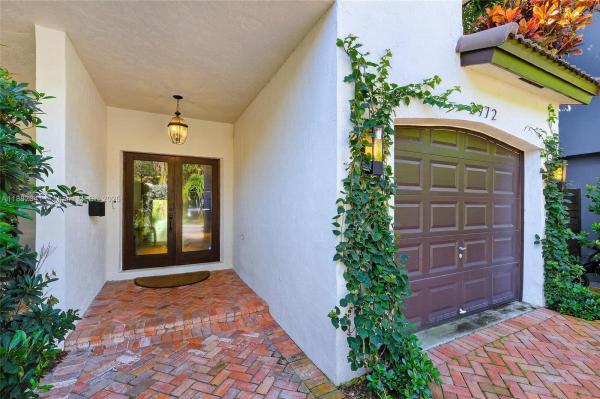 2972 Shipping Ave, Miami, Florida 33133, image 3