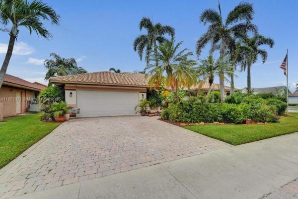Old Orchard, 3187 Beechberry Cir, Davie, Florida 33328, image 1