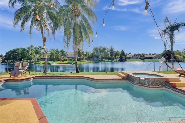 Hawkes Bluff, 5421 Hawkes Bluff Ave, Davie, Florida 33331, image 1