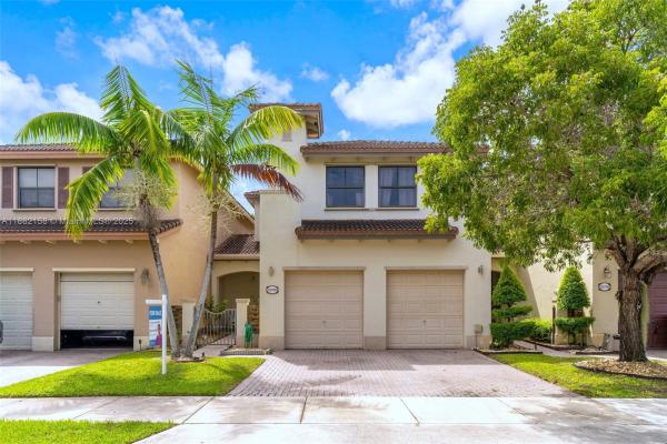Trellis At Isles Of Bayshore, 22766 SW 89th Pl, Cutler Bay, Florida 33190, image 2