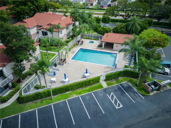 The Club Quarters At Raintree, 11266 SW 12th St 104 ##104, Pembroke Pines, Florida 33025, image 1