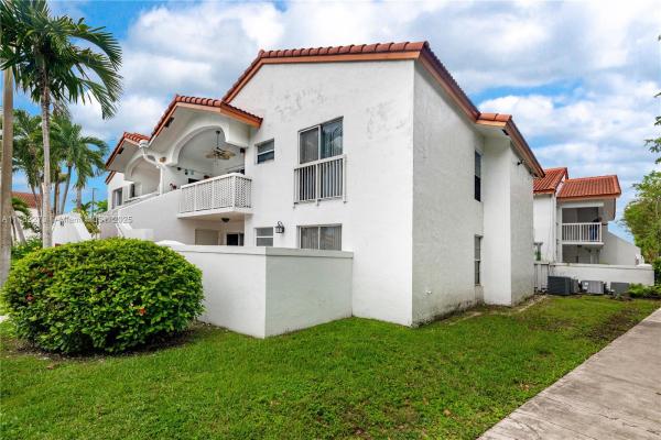 7611 SW 153 Ct #105, Unincorporated Dade County, Florida 33193, image 1