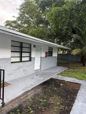 Carver Ranches, 4100 SW 19th St 1-3 ##1-3, West Park, Florida 33023, image 1