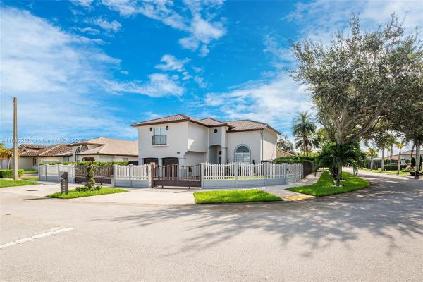 1385 SW 143rd Ct, Miami, Florida 33184, image 2