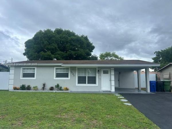 Royal Palms Park, 3040 NW 20th St, Fort Lauderdale, Florida 33311, image 1
