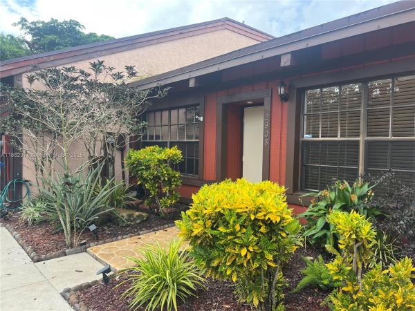 Tamerlane, 2908 N 35th Ter, Hollywood, Florida 33021, image 1