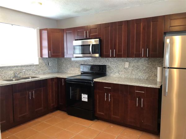 Dixie Heights Gardens, 10250 SW 172nd St, West Perrine, Florida 33157, image 3