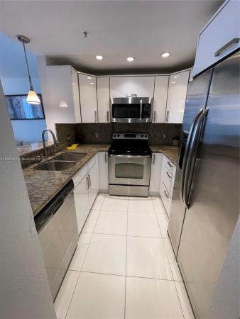 Fortune House, 185 SE 14th Ter #2413, Miami, Florida 33131, image 1