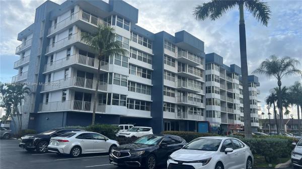 Reef South, 16570 NE 26 Ave 4a #4A, North Miami Beach, Florida 33160, image 1