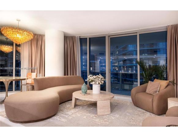 Epic Hotel & Residences, 200 Biscayne Boulevard Way #4201, Miami, Florida 33131, image 1