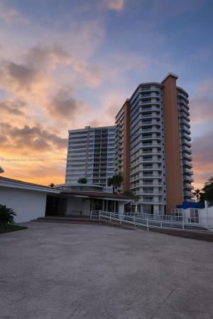 1351 NE Miami Gardens Dr #704E, Unincorporated Dade County, Florida 33179, image 1