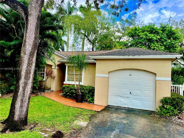 The Provinces Of Pierpointe At Pembroke Lakes, 11904 NW 12th St, Pembroke Pines, Florida 33026, image 1