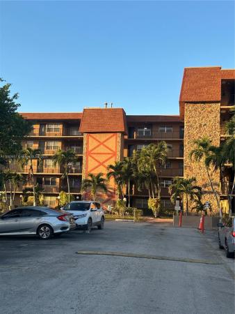 Kings Castle, 6575 W 4 Ave #501, Hialeah, Florida 33012, image 1
