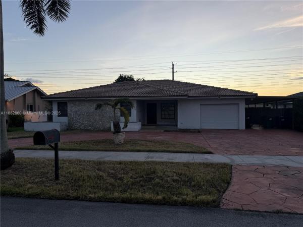 2420 SW 135th Ave, Unincorporated Dade County, Florida 33175, image 1