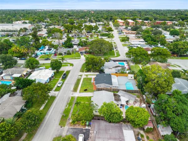 Pearl Estates, 1410 SW 34th Ter, Fort Lauderdale, Florida 33312, image 2