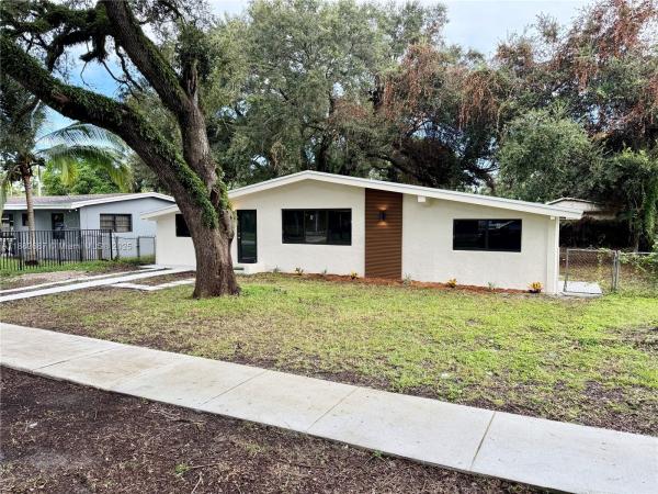Pine Tree Park, 3101 NW 164th Ter, Miami Gardens, Florida 33054, image 2