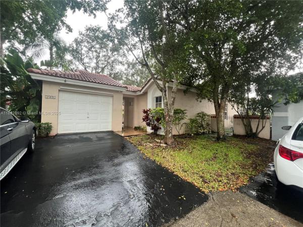 Garden Homes At Country Isles, 1321 Seagrape Cir, Weston, Florida 33326, image 1
