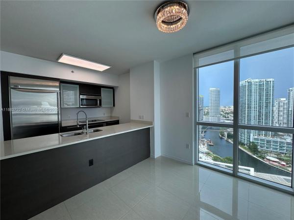 500 Brickell West, 55 SE 6th St #3501, Miami, Florida 33131, image 1
