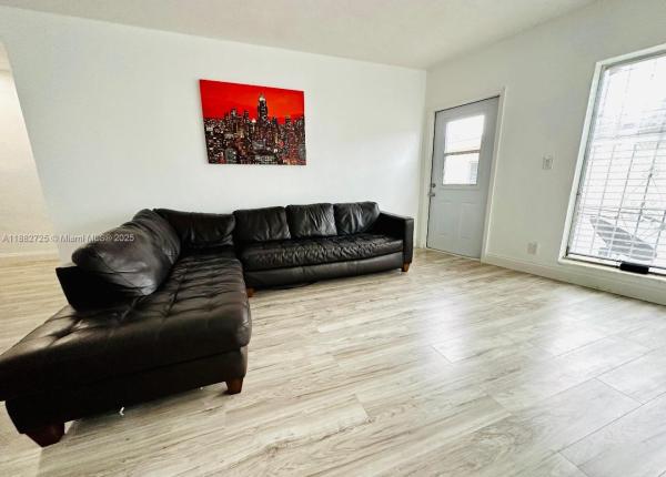 7712 Byron Ave #3, Miami Beach, Florida 33141, image 1
