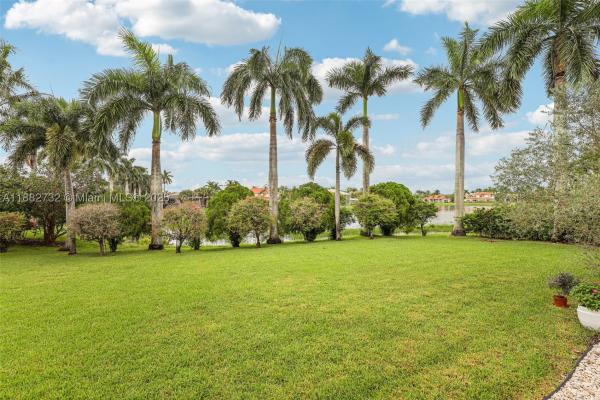 Grande Bay Estates, 11759 Paradise Cove Ln, Wellington, Florida 33449, image 1