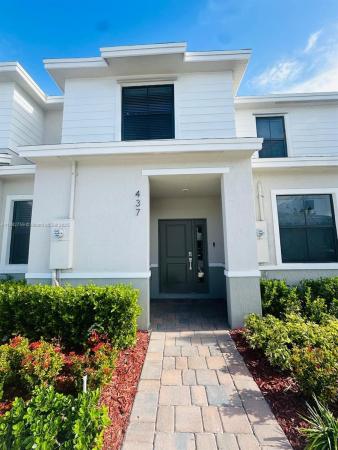 Palm Cay, 437 NE 13th St, Florida City, Florida 33034, image 1