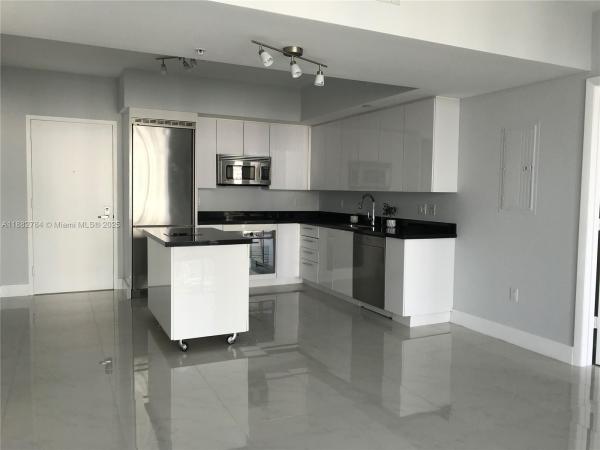 Mint At Riverfront, 92 SW 3rd St #2512, Miami, Florida 33130, image 1