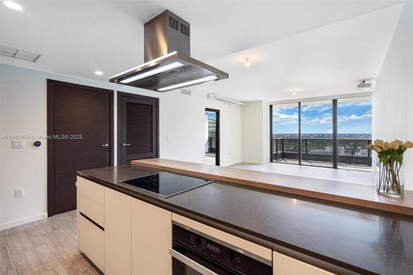 Brickell Flatiron, 1000 Brickell Plz #3811, Miami, Florida 33131, image 1