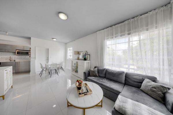 The Ambassador, 1000 Meridian Ave #12, Miami Beach, Florida 33139, image 1