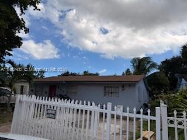 Fern Park, 3040 NW 65th St, Gladeview, Florida 33147, image 2