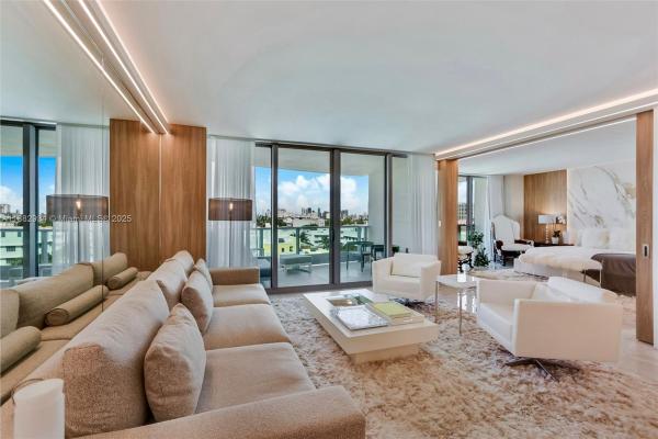 Il Villaggio On South Beach, 1455 Ocean Dr #811, Miami Beach, Florida 33139, image 1