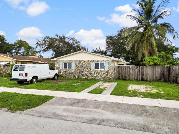 Davie Heights, 6161 SW 44th St #1-2, Davie, Florida 33314, image 1