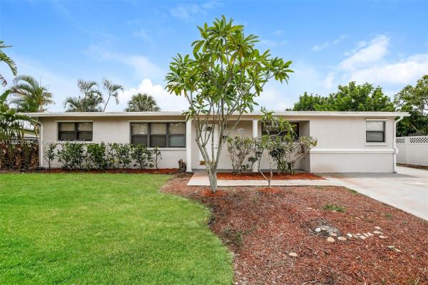 Twin Lakes South, 1500 NW 43rd St, Oakland Park, Florida 33309, image 1