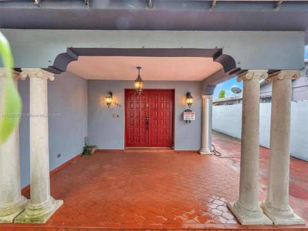 Grapeland Heights, 3680 NW 16th St, Miami, Florida 33125, image 2