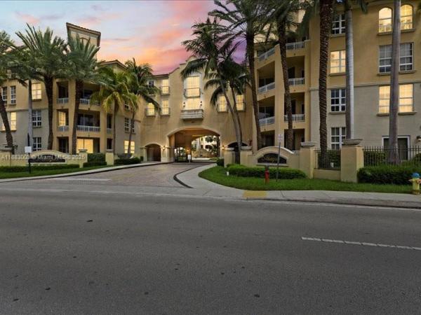 Alaqua, 3001 NE 185th St #121, Aventura, Florida 33180, image 3