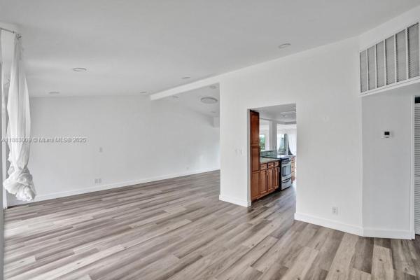 Lauderdale Isles, 2512 Gulfstream Ln, Fort Lauderdale, Florida 33312, image 2