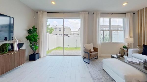 Merrick Square, 17132 SW 2nd Cir, Pembroke Pines, Florida 33027, image 1
