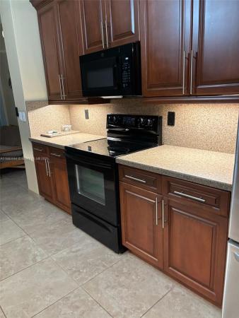 North Gate, 2415 SE 7th Pl, Homestead, Florida 33033, image 2