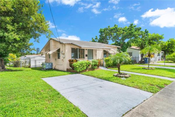 Roselawn Heights, 737 SW 8th Ave, Hallandale Beach, Florida 33009, image 1