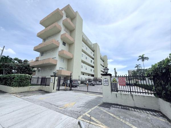 Le Jeune House, 300 NW 42 Ave #109, Miami, Florida 33126, image 1
