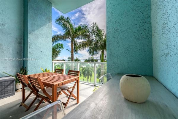 Quantum On The Bay, 1900 N Bayshore Dr #602, Miami, Florida 33132, image 1