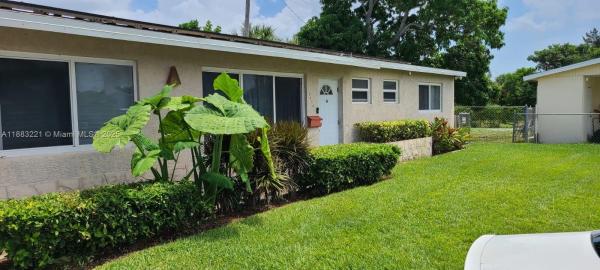 Datura Park South, 1556 N 24th Ct, Riviera Beach, Florida 33404, image 3