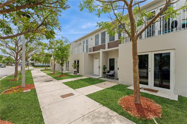 14366 SW 258th Ln, Homestead, Florida 33032, image 1