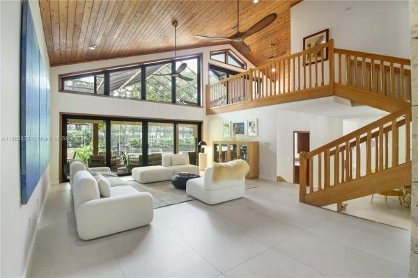 8120 SW 182nd St, Palmetto Bay, Florida 33157, image 1