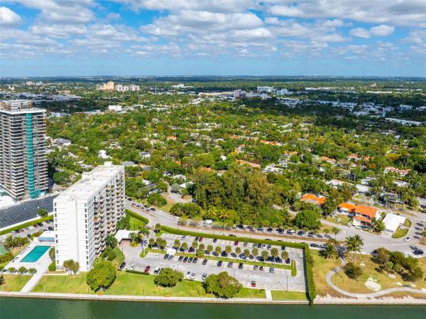 Acadia, 860 NE 70th St, Miami, Florida 33138, image 2