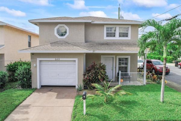 649 Latona Ave, Lake Worth, Florida 33460, image 1